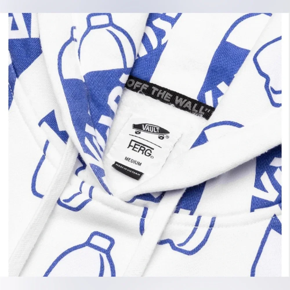 VANS X FERGUS CORNER STORE ALL OVER PRINT FLEECE - WHITE/BLUE men’s sz L… - Picture 7 of 7